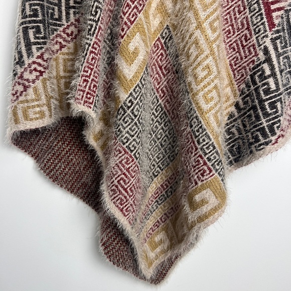 Aztec Pattern Autumnal Colors Eyelash Fabric Women's Hooded Poncho Cape Boho - Picture 3 of 6